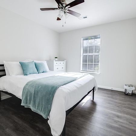 Trailside Townhouse - Close To Downtown & Bike Trails 벤톤빌 외부 사진