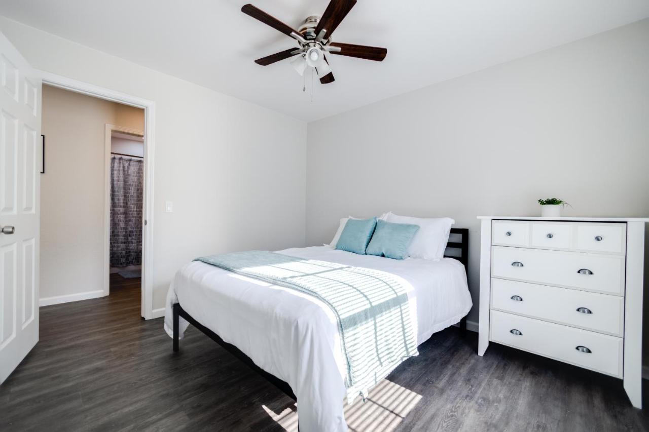 Trailside Townhouse - Close To Downtown & Bike Trails 벤톤빌 외부 사진