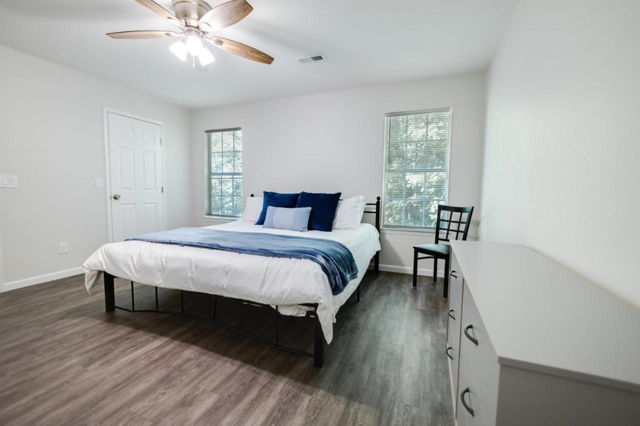 Trailside Townhouse - Close To Downtown & Bike Trails 벤톤빌 외부 사진